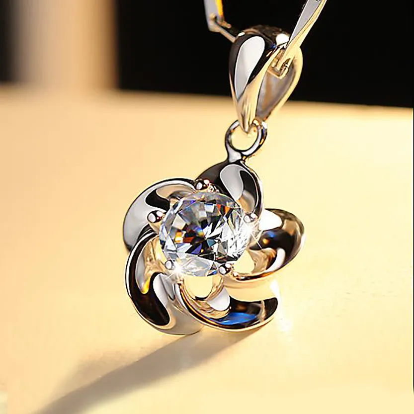 Collier pendentif fleur en zircone cubique et argent sterling bijou_voghion.com