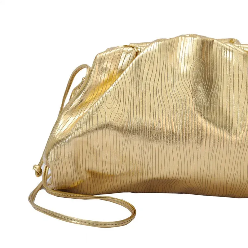 Moteriška madinga vintažinė Cloud Bag krepšys, austas per petį 240828_voghion.com