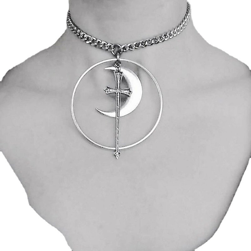 Kettingen Gotische zwaard- en maanketting_voghion.com