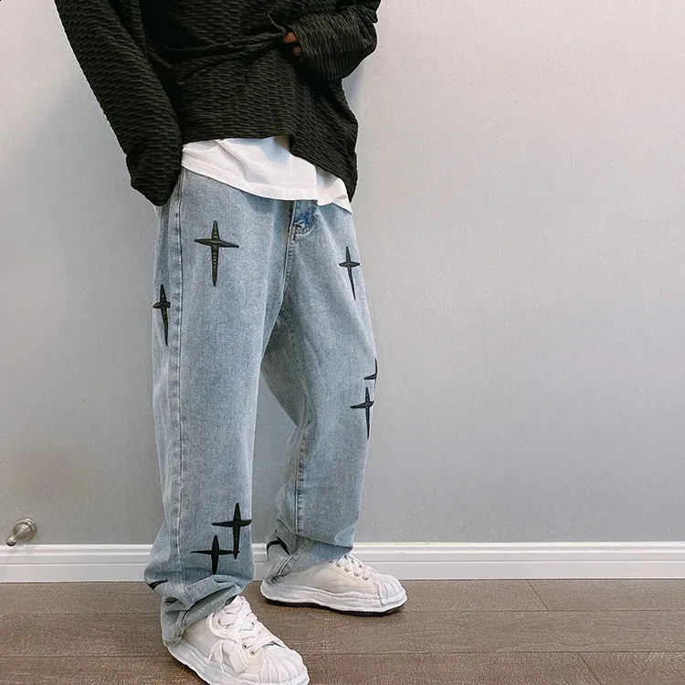 Drucke Herren Street Kleidung Tasche Weite Bein Jeans Koreanische Mode Kleid Gerade Beiläufige Lose Cowboy Cargo Hose 240911_voghion.com