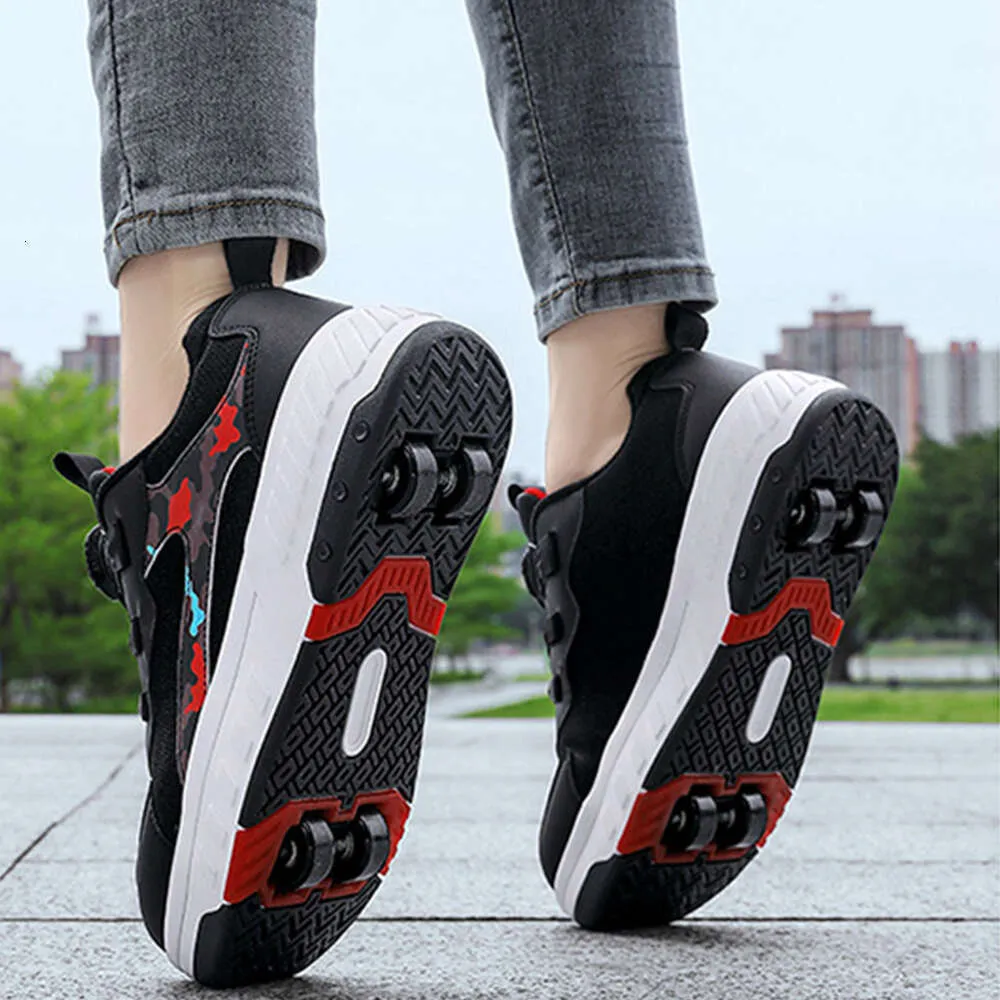 Kids Roller Skate Shoes Boys Girls Fashion Casual Runaway 4 Wheels Deformation Sneakers Adults Teenagers Children_voghion.com
