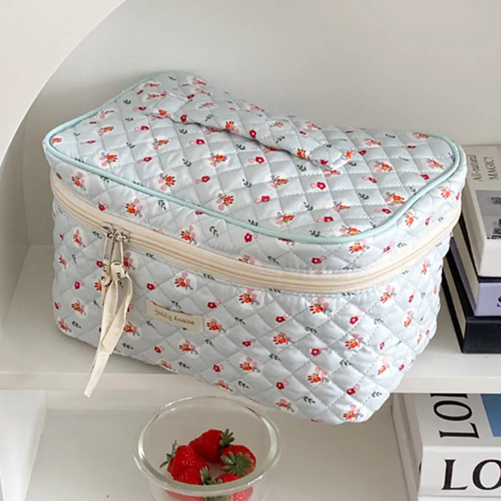 Cosmetic Bag Large Capacity Cute Print Make Up Pouch Portable Casual Multi-function Quilted Rhombus Fashion For Weekend_voghion.com