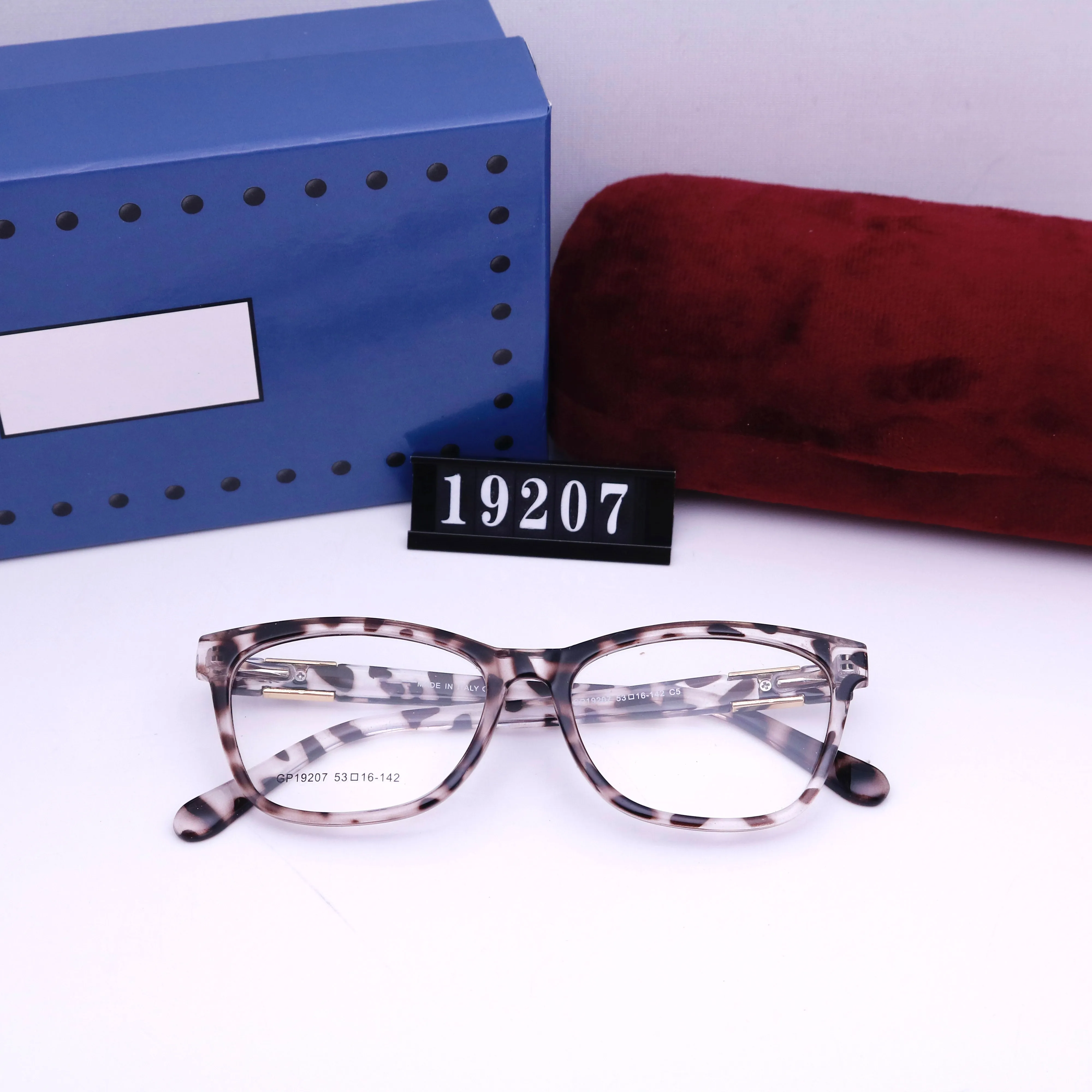 Óculos de sol elegantes e modernos de acetato com proteção UV superior para homens e mulheres_voghion.com