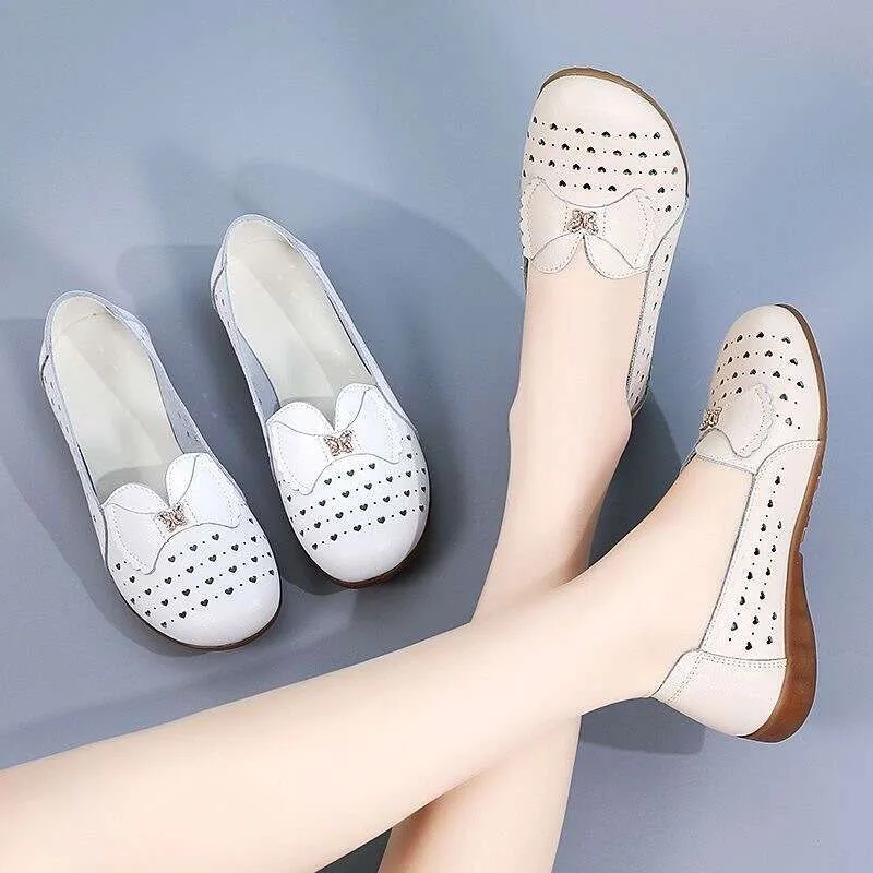 Primavera y verano nuevos zapatos de mujer de cuero blanco pequeño planos de moda casual suela suave hueca talla grande 456_voghion.com