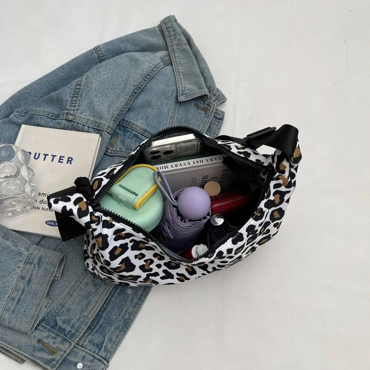 Autumn/Winter large capacity commuter leopard print crossbody Womens canvas fashion casual shoulder dumpg bag_voghion.com