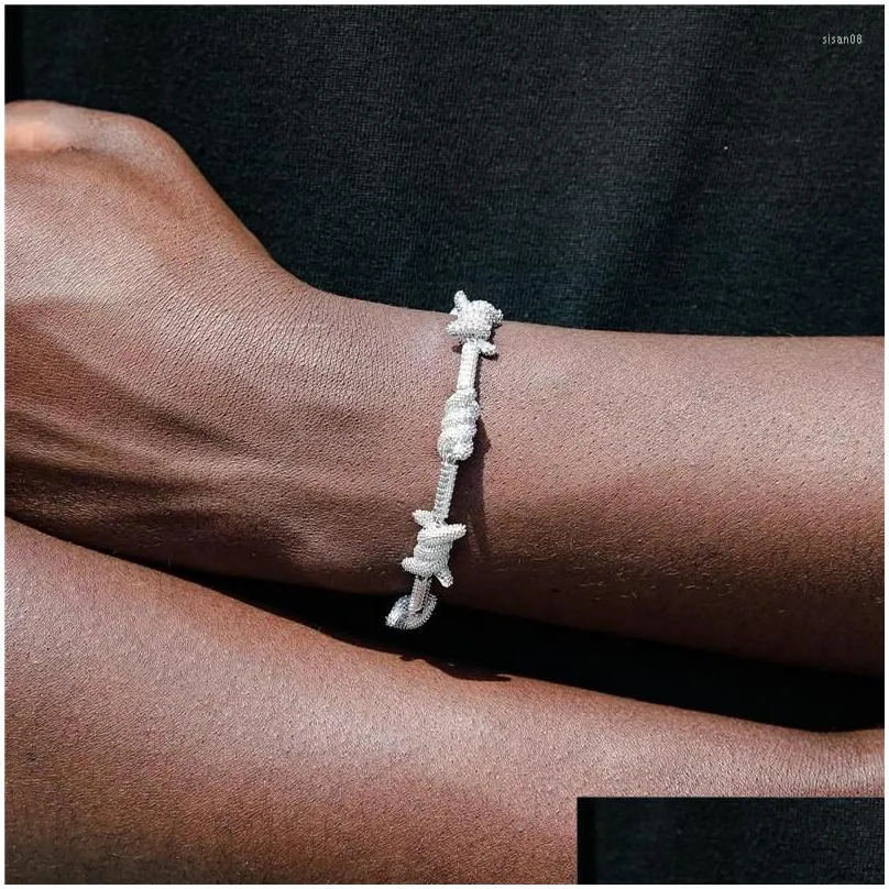 Barbed Wire Link Bracelet With Zircon Stones In White Gold Tone_voghion.com