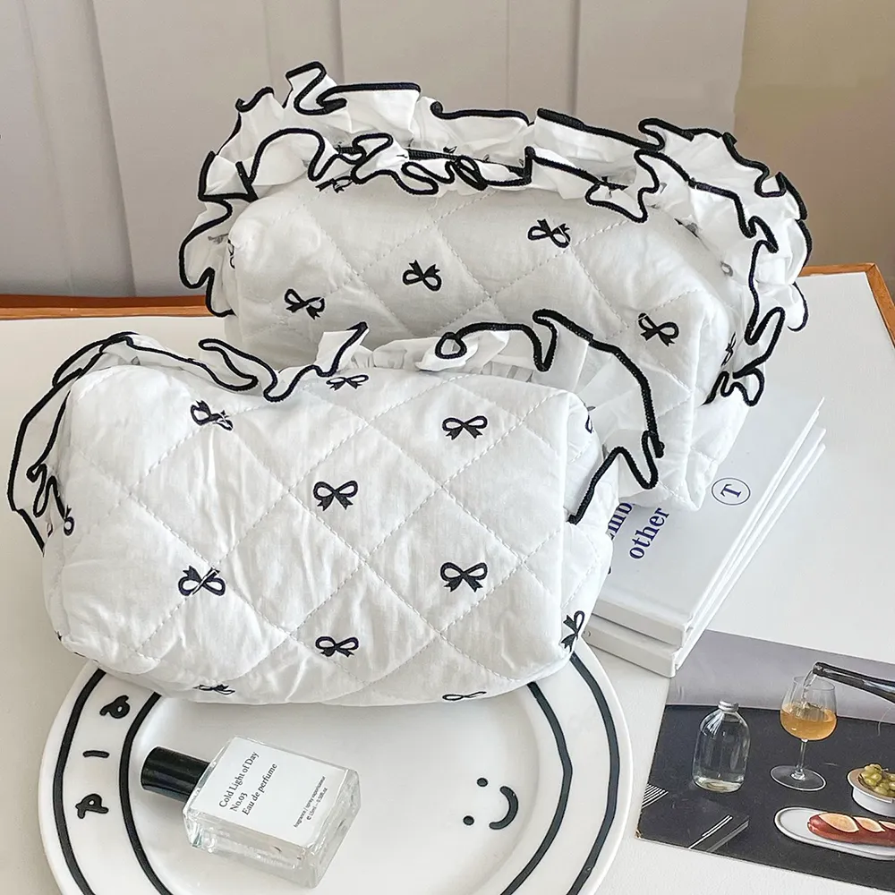 Korea Bow Print Damen Make-up Große Kapazität Tragbare Kosmetiktasche für Reisetoilettenartikel Gekräuselte Kante Kosmetikaufbewahrung_voghion.com