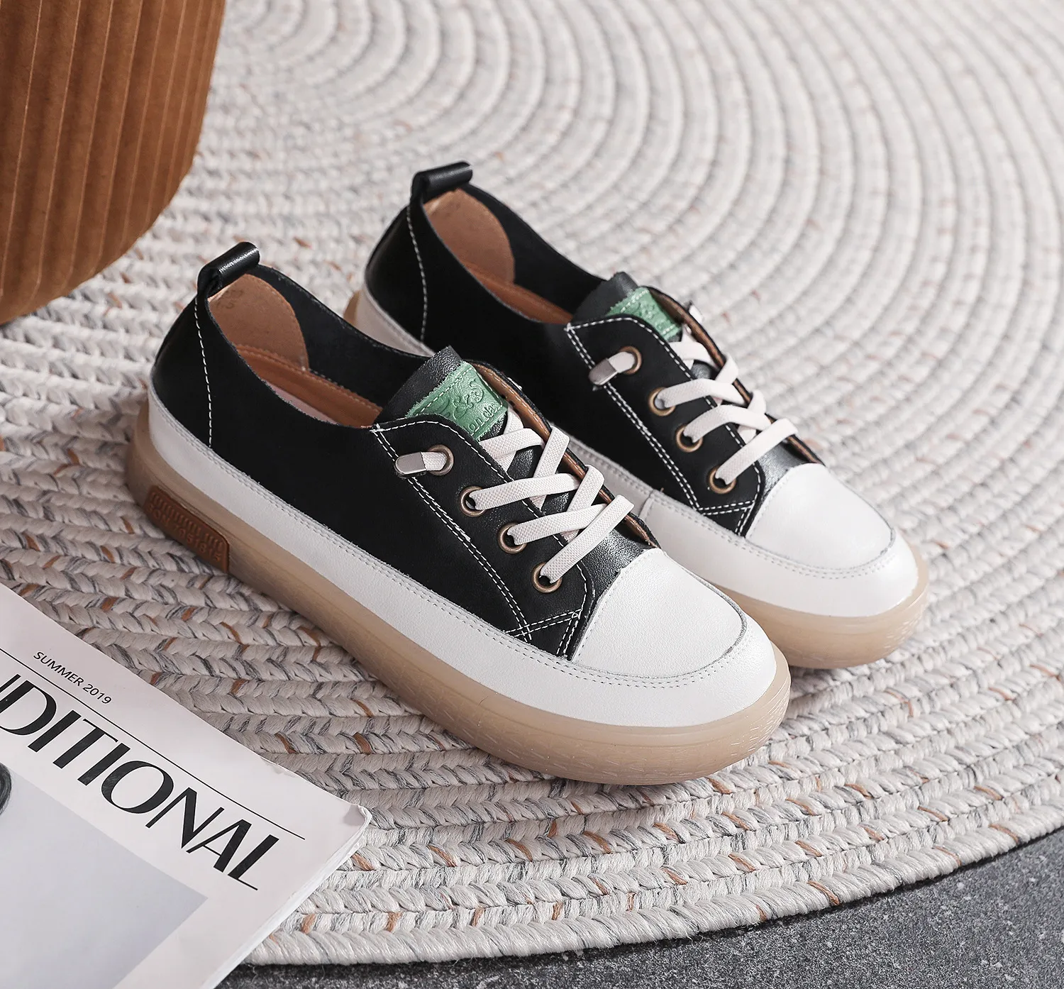 Scarpe da tavola casual con punta rotonda piatta, fascia elastica in vera pelle, basse, bianche, comode e traspiranti, con fondo morbido_voghion.com