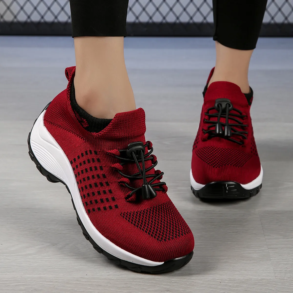 Baskets de running à bout rond et semelle épaisse style casual_voghion.com