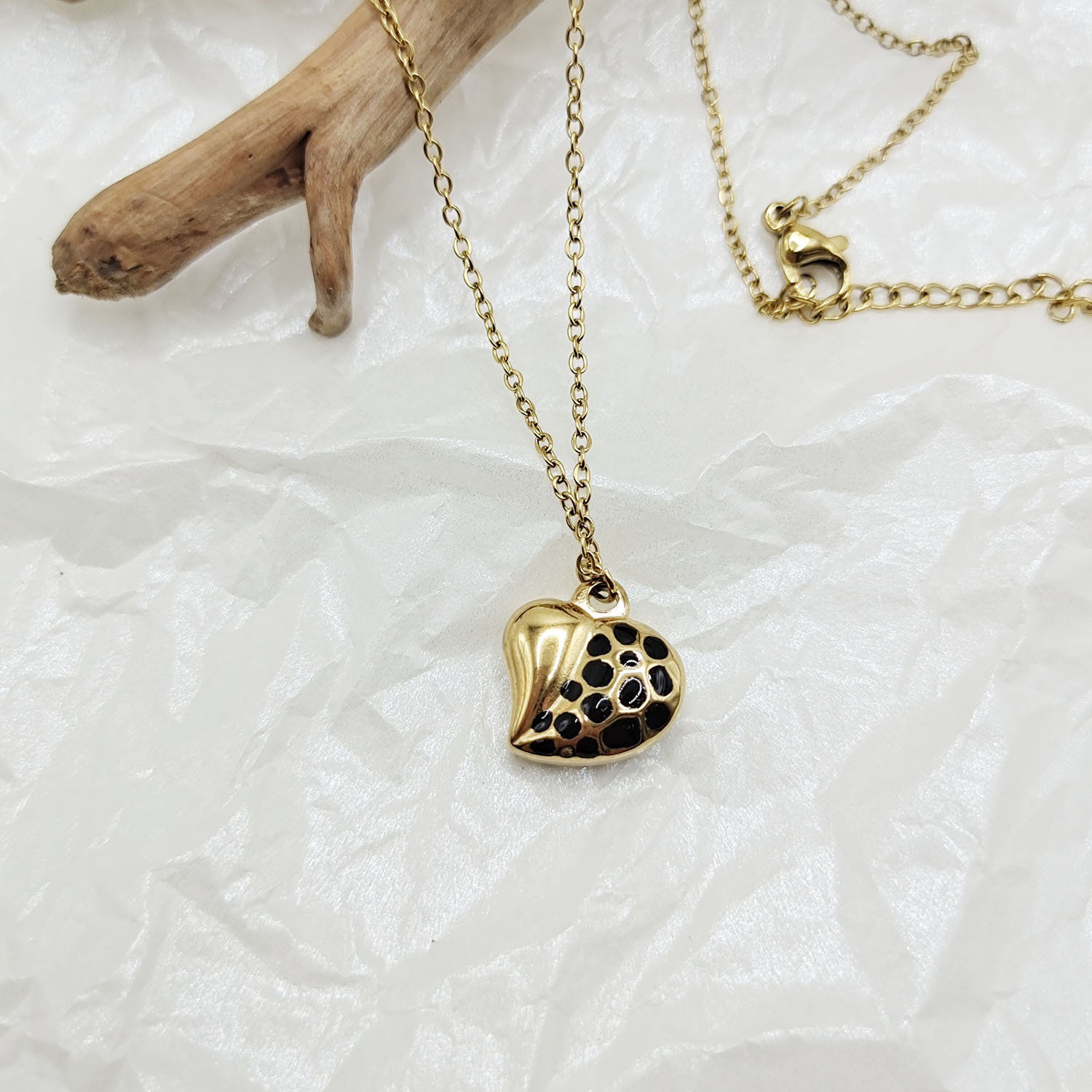 Nuovo amore in stile francese con un design piccolo e unico, collana con ciondolo avanzato_voghion.com