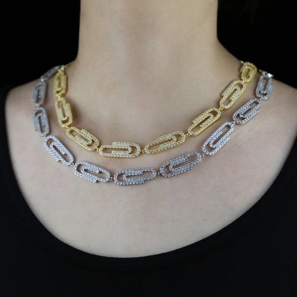 Catene 2022 Gioielli di moda per donna e uomo di alta qualità Micro Pave Sparkling Bling Zirconia cubica Cz Spilla di sicurezza Fermaglio per carta_voghion.com