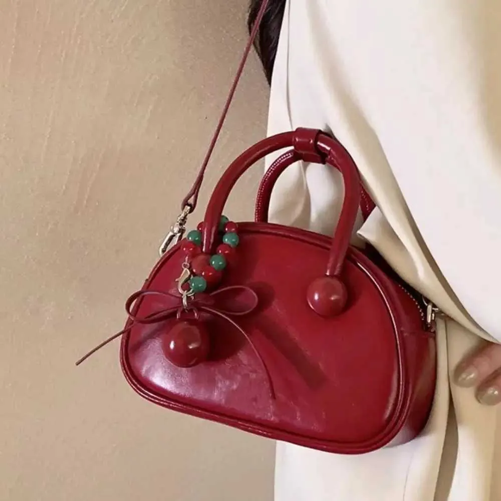 Mode Retro Kirsche Schulter Weihnachtsgeschenk Große Kapazität Unterwäsche Frauen PU Leder Horizontale Tasche Y241216_voghion.com