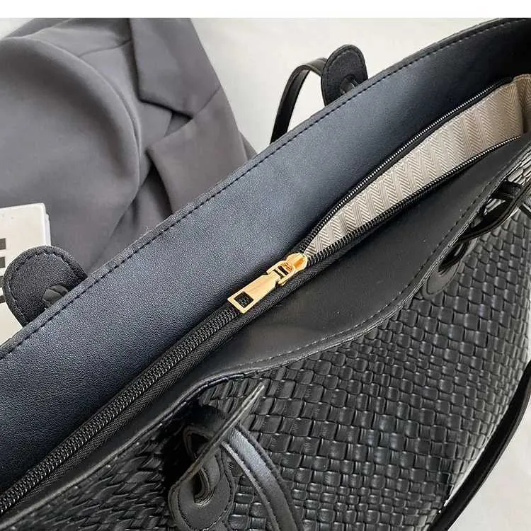 Borse a mano di grande capacità per le donne 2023 inverno PU pelle tendenza moda borsa a tracolla laterale vintage shopper shopping ufficio_voghion.com