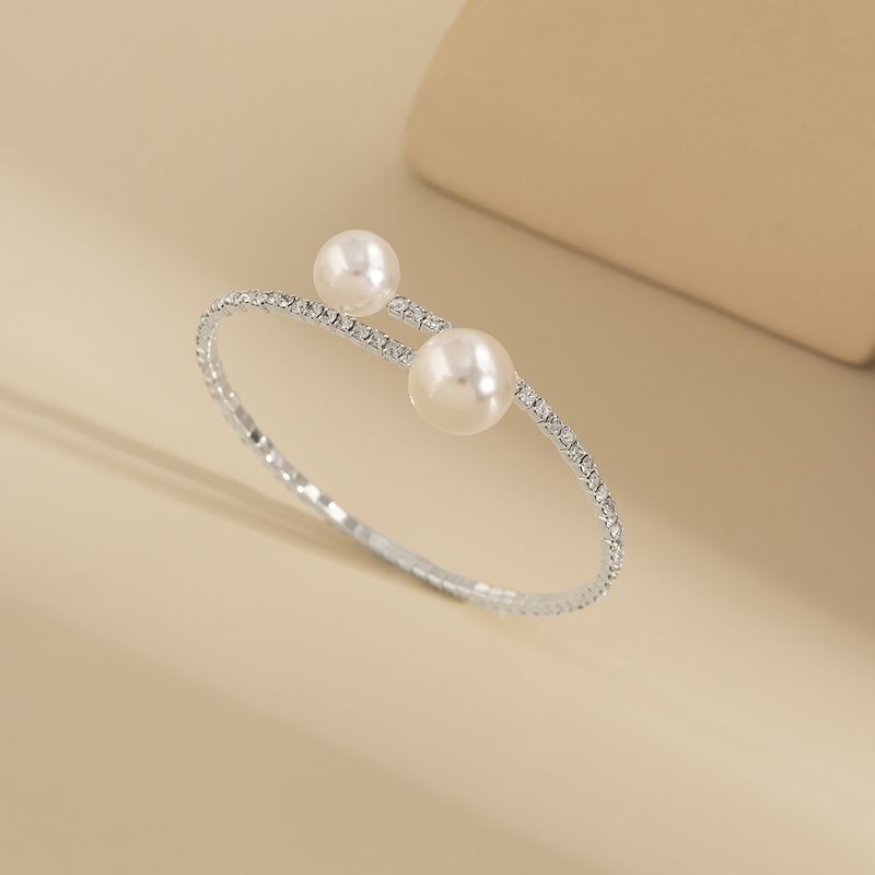 Braccialetto aperto con catena a micro artigli intarsiata versatile, stile metallo perla artificiale, fatto a mano, a strato singolo_voghion.com