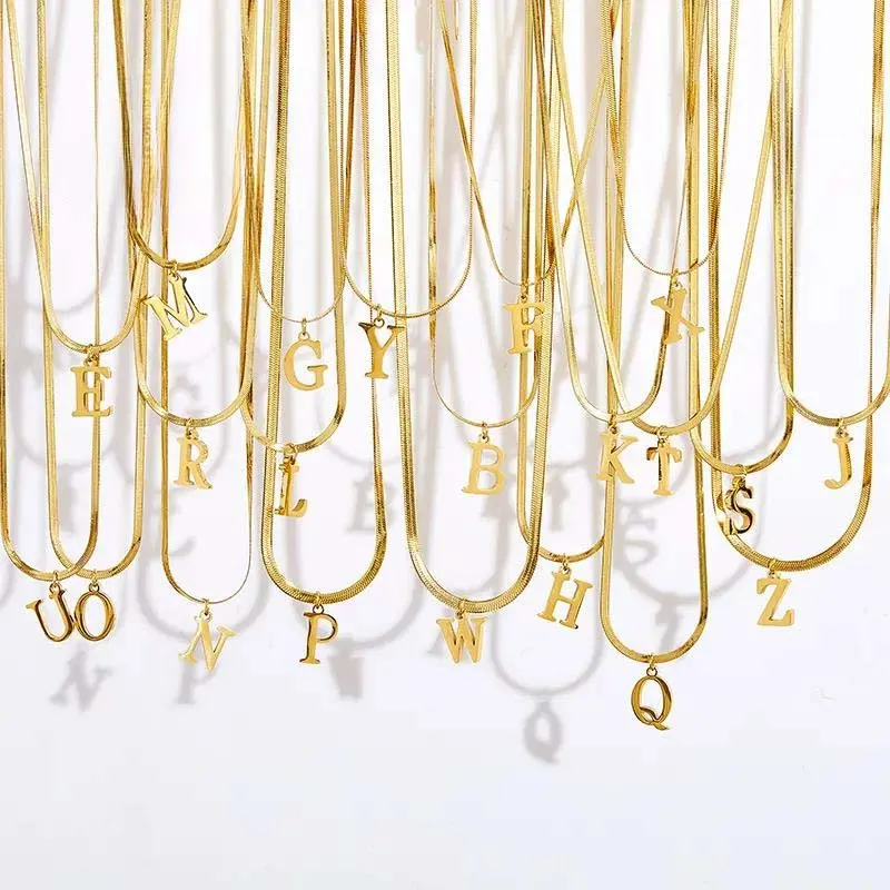 Buchstaben-Anfangsketten Gold Alphabet eingelegter Diamant Designerschmuck Frauen benutzerdefinierte Anhänger Halskette Schmuck_voghion.com