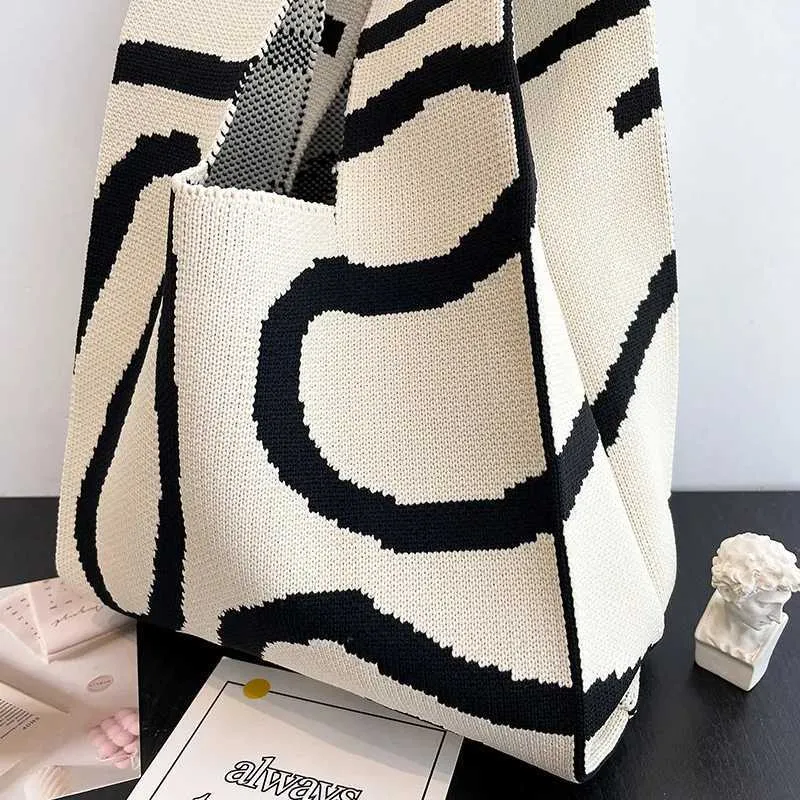 Autumn/Winter Warm Knot Japanese Handmade Knitted Portable Mini Bar Handbag Bucket Side Bag Y241106_voghion.com