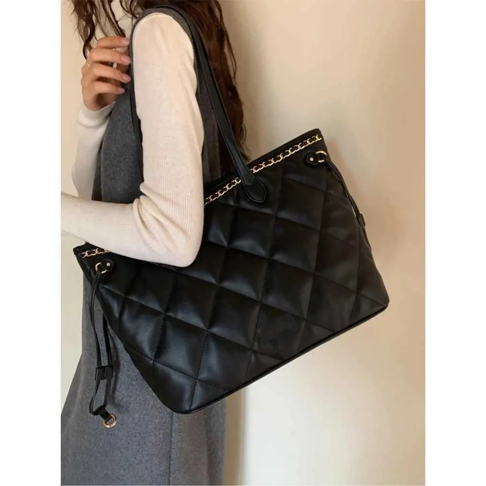 Sacs à bandoulière à chaîne à imprimé écossais solide noir pour femmes, grande capacité, décontractés, polyvalents, pour les déplacements sous les bras_voghion.com