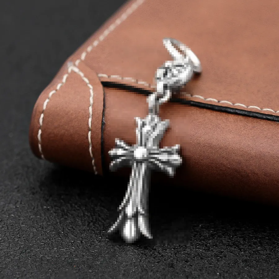 Designer-Halsketten, Unisex, Hip-Hop, Doppelkreuz-Anhänger, europäische und amerikanische High Street, Nischenpullover-Zubehör_voghion.com