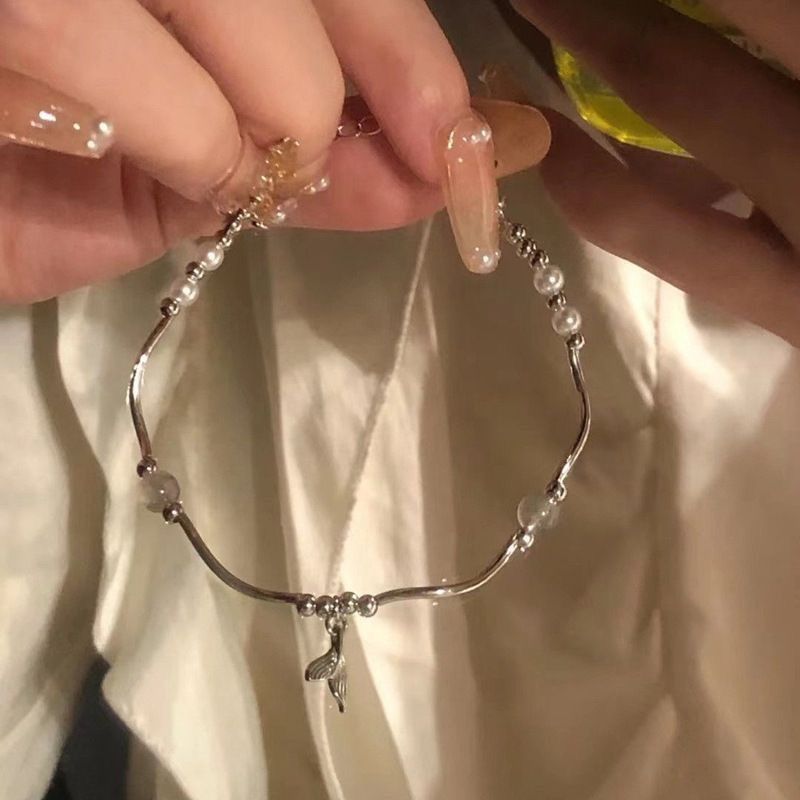 Fischschwanz-Design für Frauen, süßes doppellagiges Mobius-Armband, Nischenpersönlichkeit, vielseitiges Temperament-Armband_voghion.com
