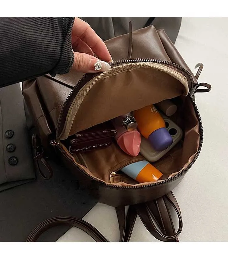 Retro Pu Rucksack Frauen Casual Solide Leder Kleine Schulter Taschen Große Kapazität Täglichen Pendeln Tragbare Packs Dame Griff_voghion.com