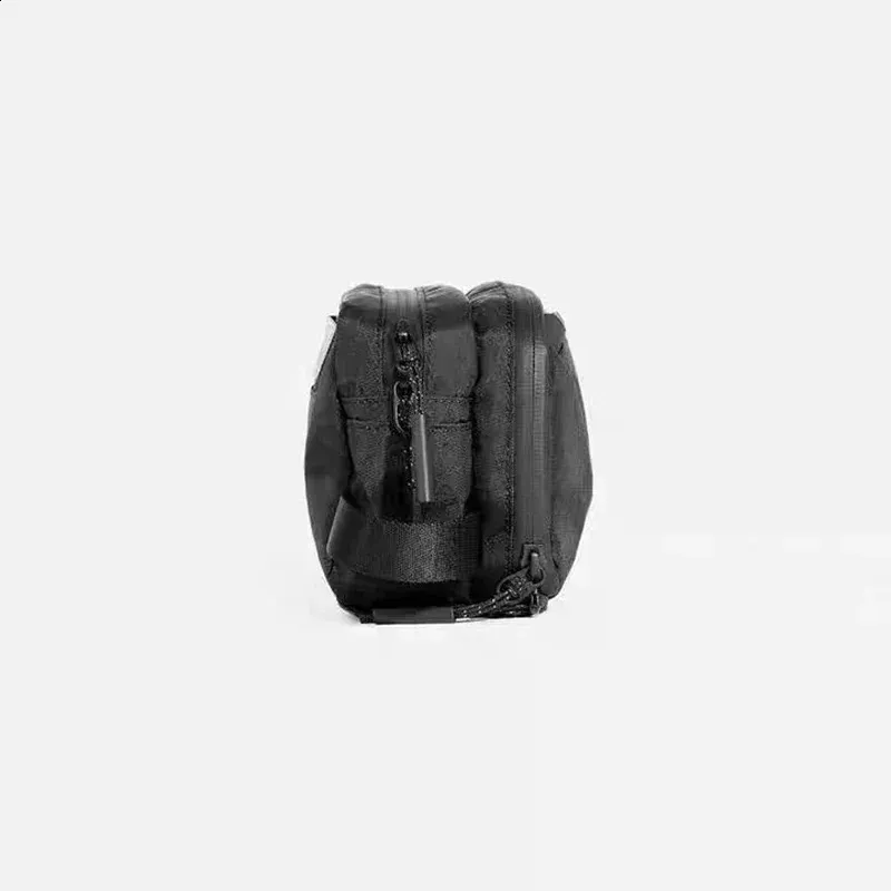 2X-Pac Nylon mate Performance Water-Resistant Toiletry Bag Dual Compartments Efficient Organization Kit 241008_voghion.com