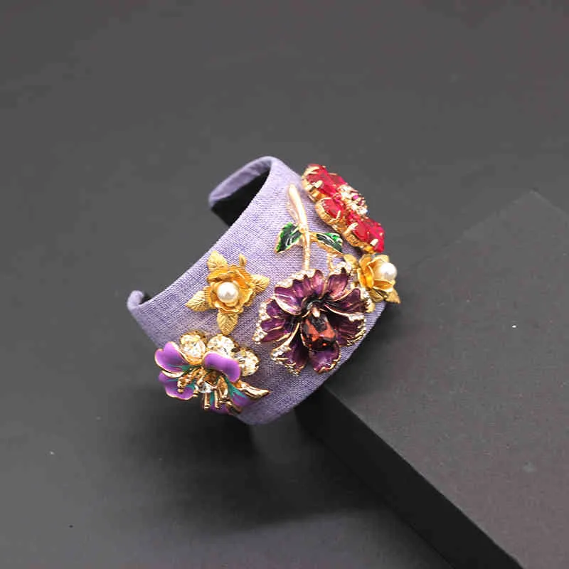 Crystal Rhinestone Cuff Bracelet Geometric Woven Ladies Jewelry_voghion.com
