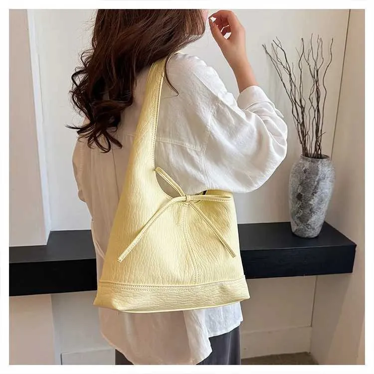 Sac à main en cuir PU solide et décontracté pour femme, sacoche à bandoulière polyvalente pour les déplacements quotidiens, grande capacité, sous les bras_voghion.com
