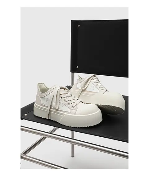 Weiße Freizeitschuhe Für Herren Mit Dicker Sohle Und Canvas-design_voghion.com