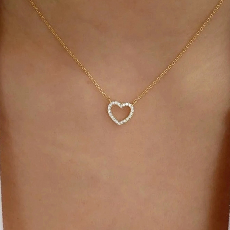 Nuevo collar con colgante de mariposa y anillo de diamantes con forma de corazón y cadena de clavícula para mujer
