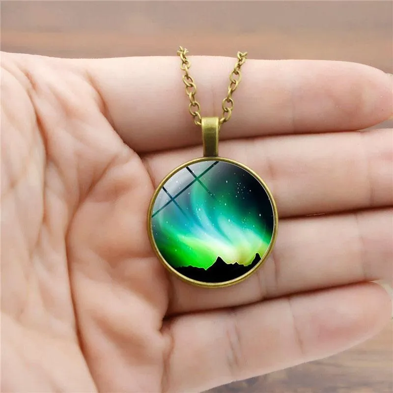 Collier avec pendentif cabochon en verre aurore boréale verte pour femmes et filles, meilleur cadeau de festival_voghion.com