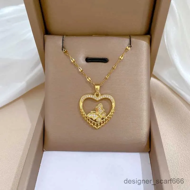Collane con ciondolo, collana classica con farfalla cava micro-incastonata, alla moda e squisita, in acciaio inossidabile, con animale dell'amore._voghion.com
