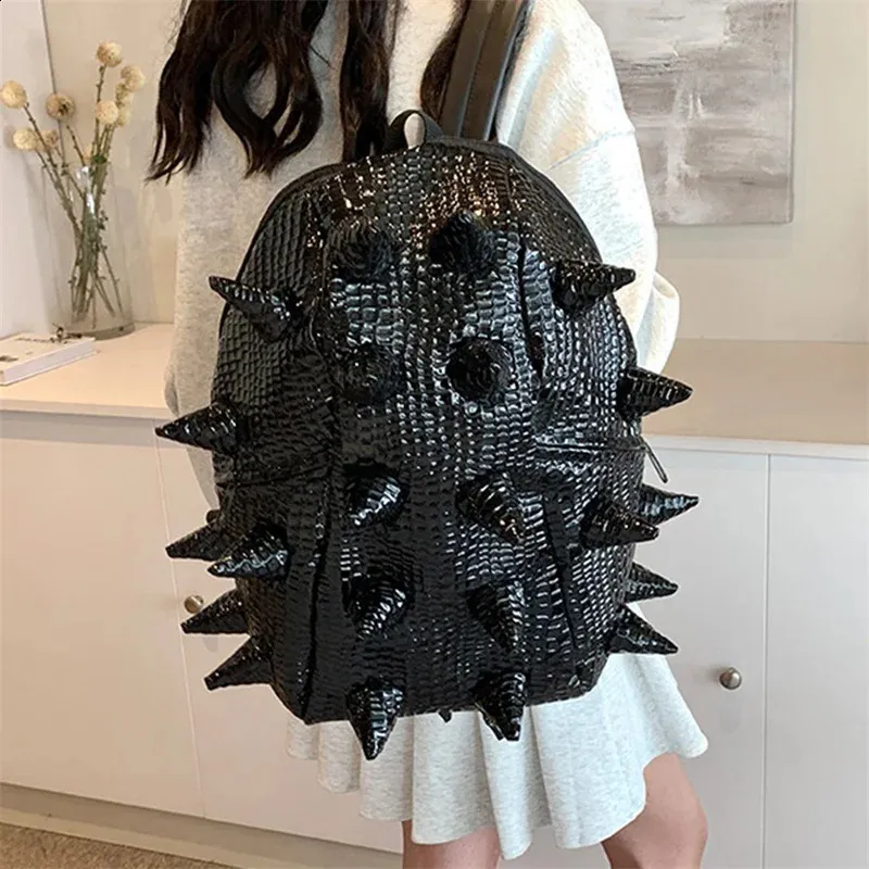 Rucksack in Igelform für Damen und Herren, großes Fassungsvermögen, leicht, einzigartiger Tagesrucksack mit Spikes, Büchertasche für Schule, Reisen und Outdoor_voghion.com