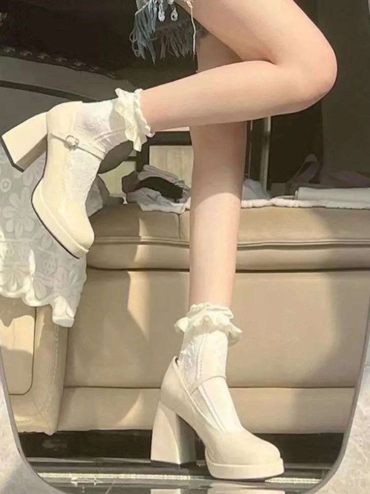 Sweet Elegant Mary Janes Women Buckle French Vintage Platform Female Pure Colour Korean Fashion Shoes Autumn 240701_voghion.com