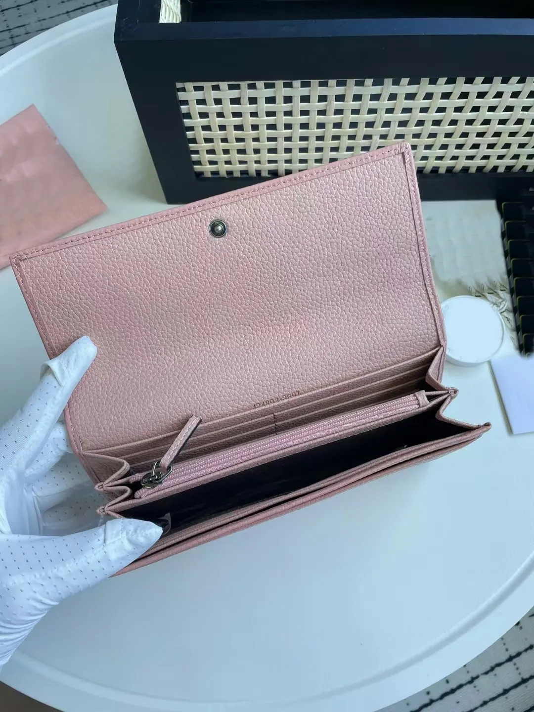 Lange Geldbörsen für Damen aus echtem Leder, Kartenhalter aus genarbtem Kalbsleder | 2024 Designer-Geldbörse_voghion.com