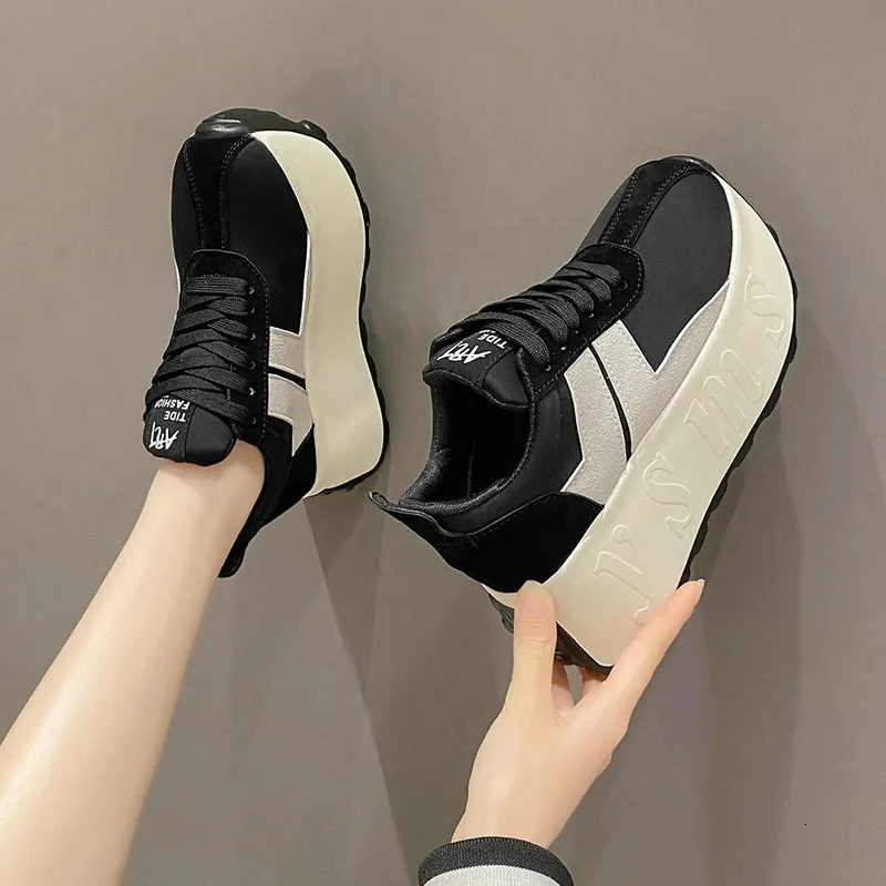 Scarpe sportive casual da donna con tacco alto da 7,5 cm, con zeppa e plateau, in pelle, bianche, comode e robuste_voghion.com