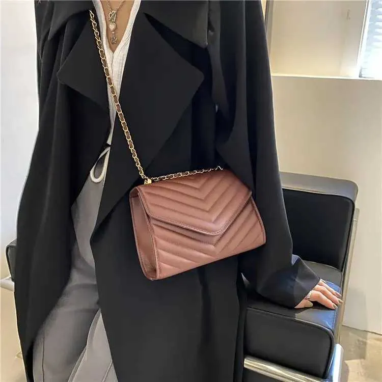 Retro Style Women's Small Crossbody Bag And Shoulder Bag Set_voghion.com
