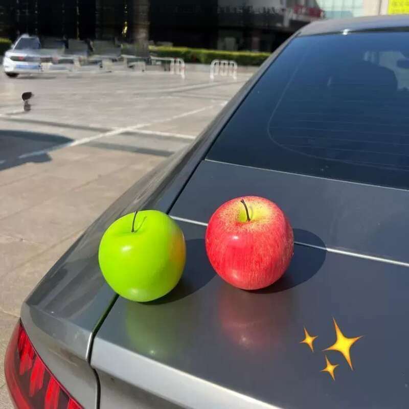 【 Bolti akciós 】 Aranyos és szórakoztató szimuláció gyümölcsdísz elektromos jármű nagy képernyős navigációs autós medál_voghion.com
