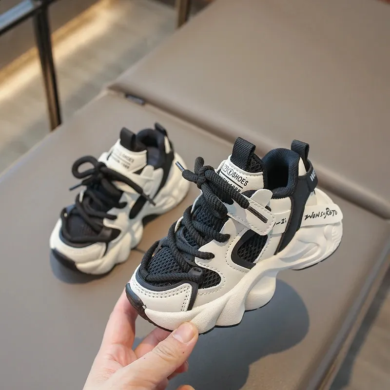 Childrens air mesh childrens casual sports color matching lace breathable boys and girls running shoes anti slip 240912_voghion.com