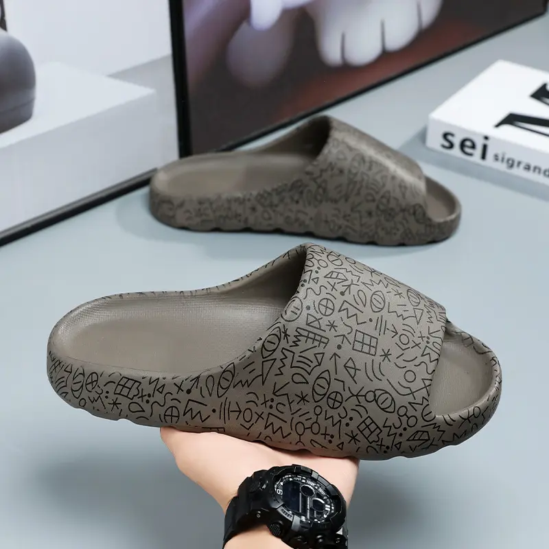 Pantoufles homme confortables pour la maison et la plage_voghion.com
