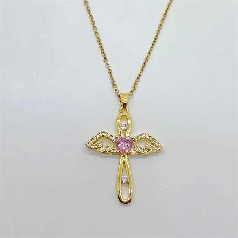 Collane con ciondolo Squisito personalizzato Collana con croce d'amore cava Design alla moda retrò con ali d'angelo portafortuna in acciaio inossidabile_voghion.com