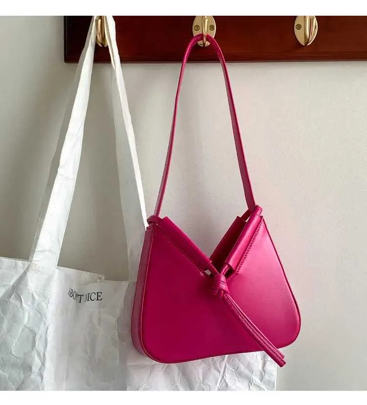 Triangle Shoulder Bag Women Leather Foldable Small Crossbody Bag_voghion.com