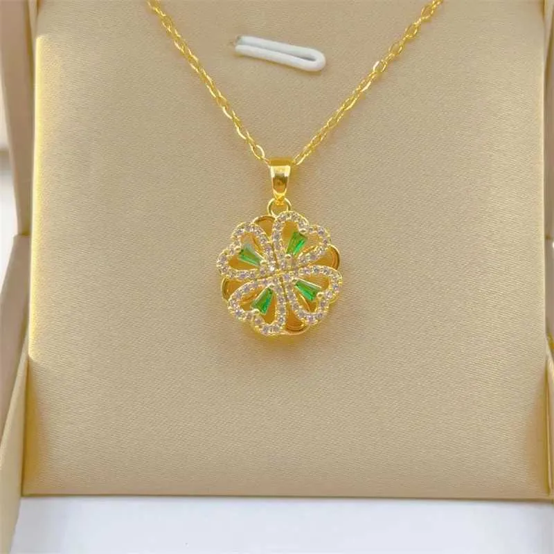 Rotatable Heart Flower Pendant Necklace Elegant Retro Design_voghion.com