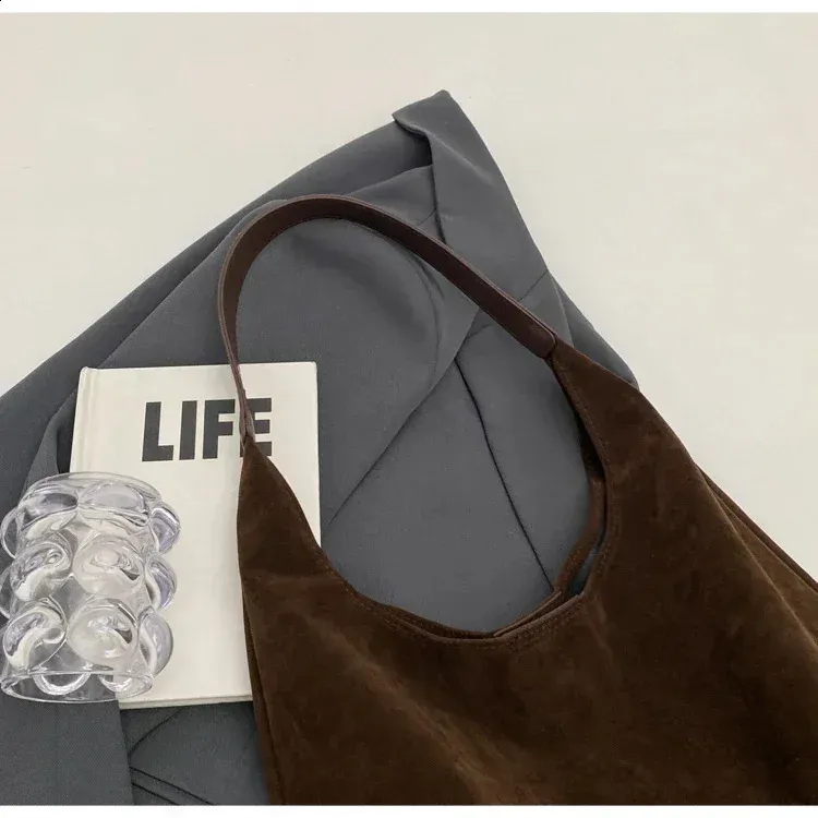 Hochwertige, weiche Taschen, hautfreundlich, Veet 2024, Magnetschnalle, große Kapazität, modische Damen-Umhängetasche 240829_voghion.com