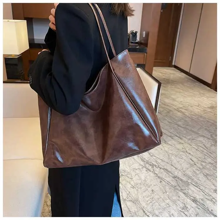 Vintage Red Womens Athletic Casual Fashion Large Capacity Leather Shoulder Bag Shopper Haruku Simple Handbag SacC241106_voghion.com