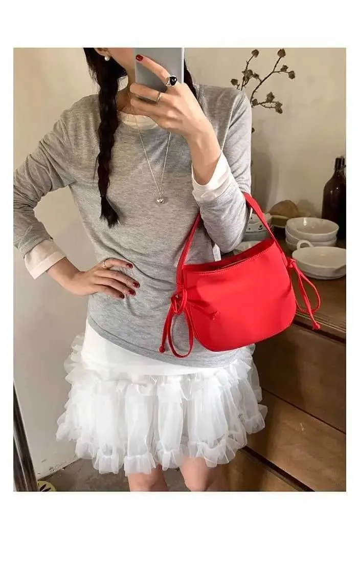Vintage Women's Shoulder Bag Large Capacity Black Underarm Bag_voghion.com