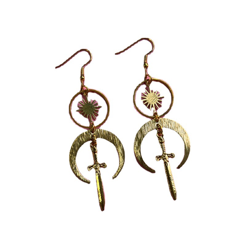 Orecchini pendenti con pugnale a forma di luna e stella in stile bohémien_voghion.com