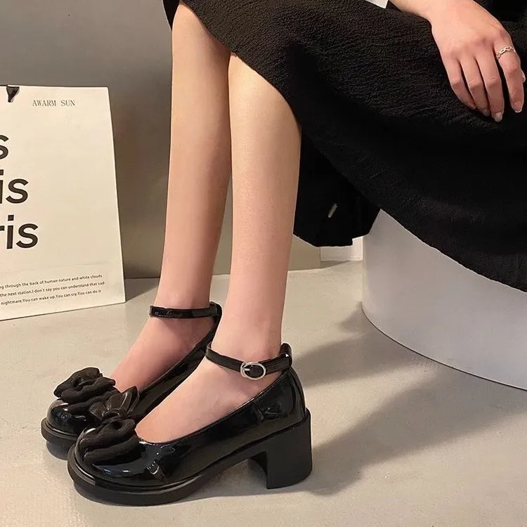 Zapatos mary jane con plataforma para mujer punta redonda_voghion.com