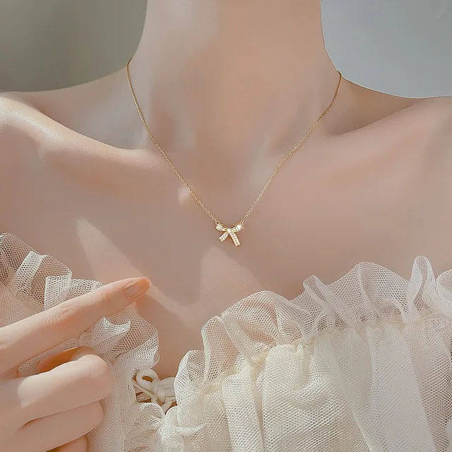 Ready Stock Hollow Butterfly Necklace With Zircon Shining Animal Choker Party Gift For Ladies 2024 Fashion Jewelry_voghion.com