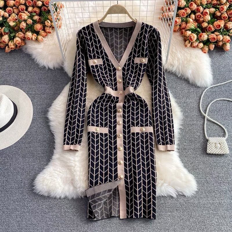 Vêtements de style déesse du tempérament des femmes, pull d'automne, jupe, robe en tricot slim pour femmes_voghion.com