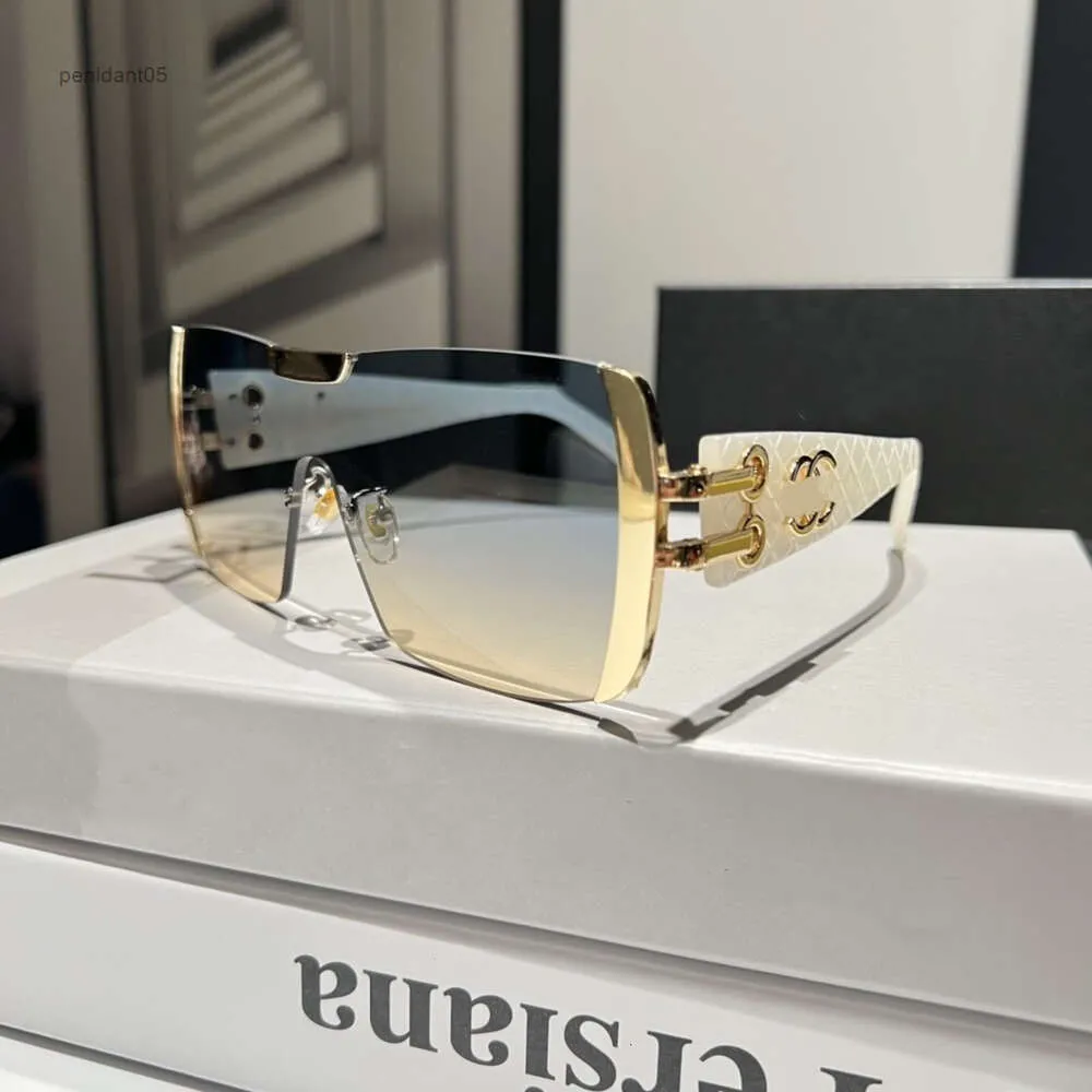 2023sunglasses Men and Women Classic Big Frame Sun Glasses for Female Trendy Outdoor Eyeglasses Shades UV400 Sunglasses_voghion.com